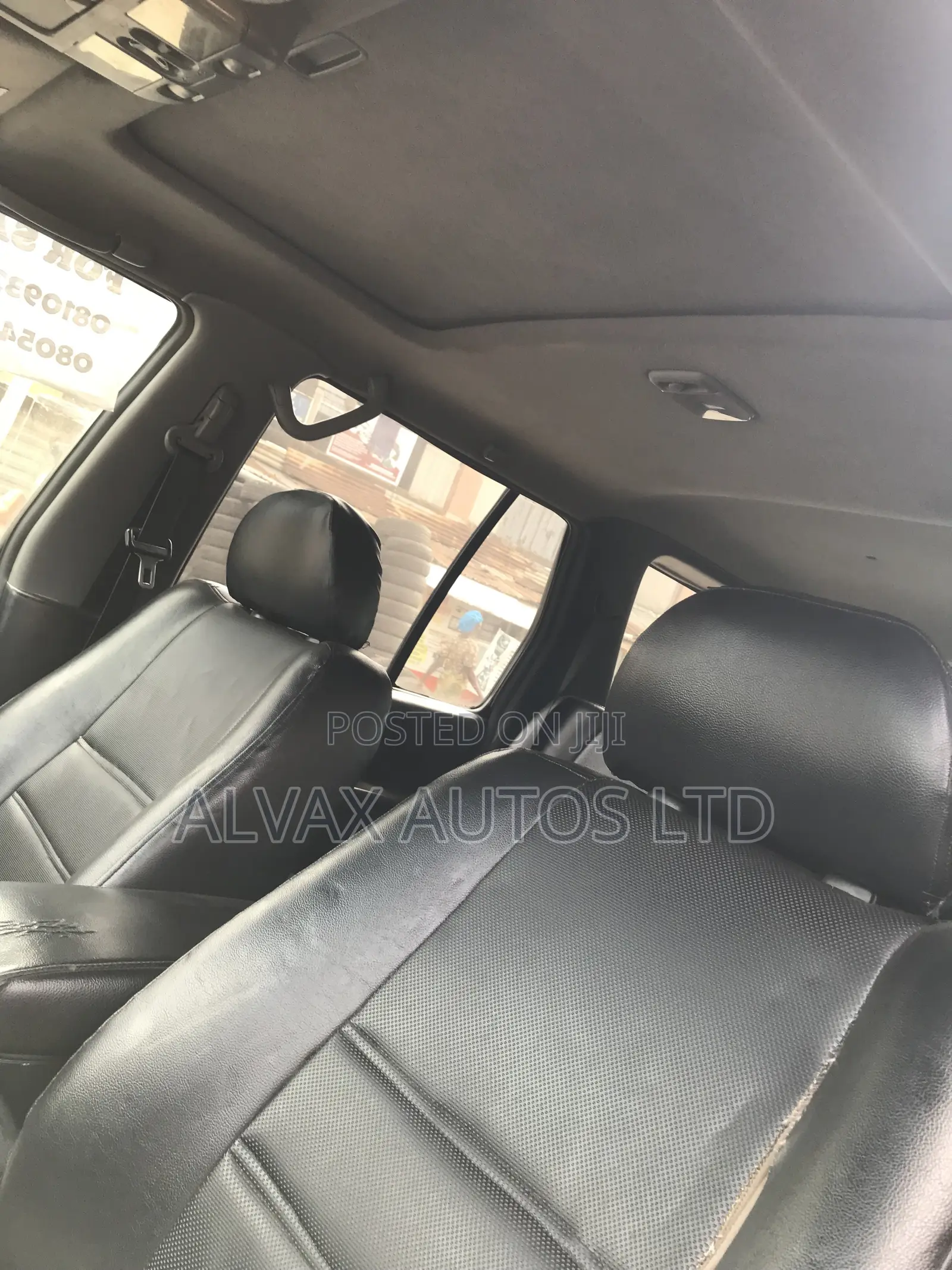 Nissan Pathfinder 2002 Black