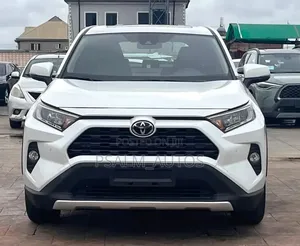 Toyota RAV4 2023 White
