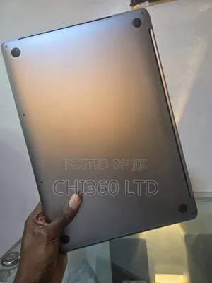 Laptop Apple MacBook Pro 2018 16GB Intel Core i7 SSD 256GB