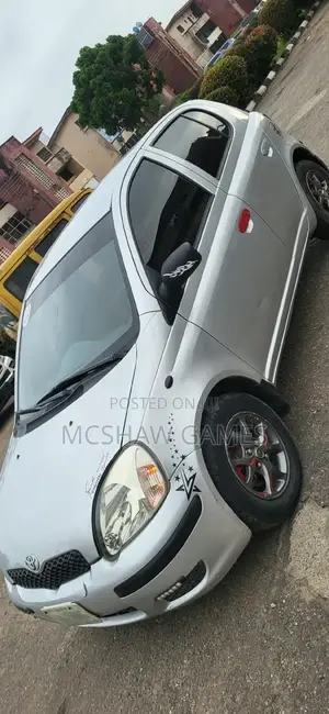 Toyota Yaris 2003 Silver
