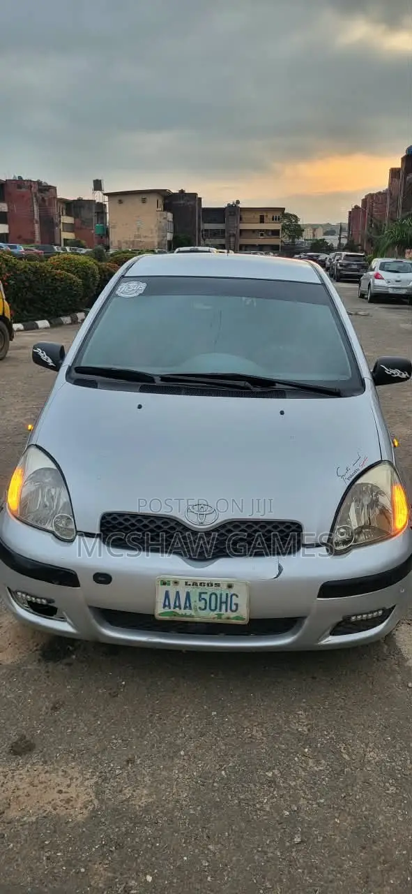 Toyota Yaris 2003 Silver