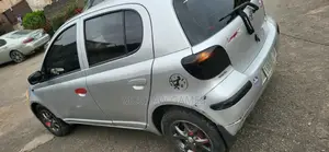 Toyota Yaris 2003 Silver