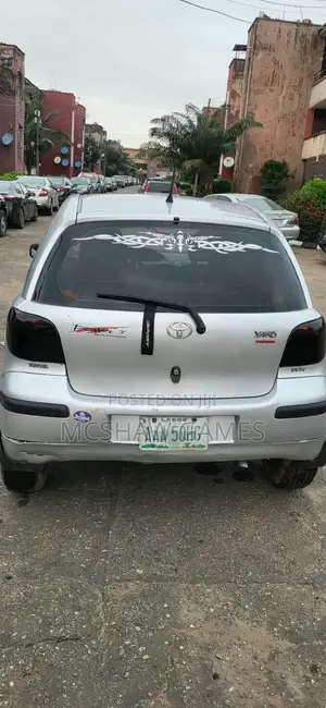 Toyota Yaris 2003 Silver