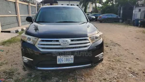 Toyota Highlander Limited 3.5l 4WD 2013 Black