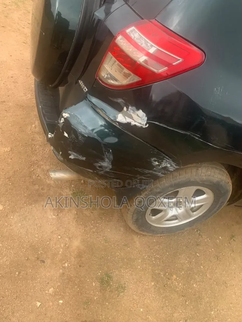 Toyota RAV4 2010 Green