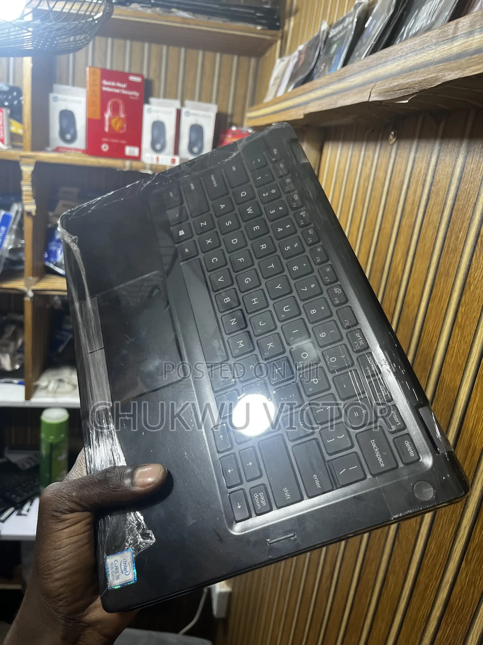 Laptop Dell Latitude 5300 2-in-1 8GB Intel Core i5 SSD 256GB