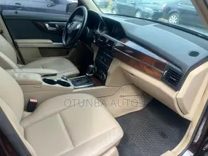 Mercedes-Benz GLK-Class 350 SUV 2013 Gray