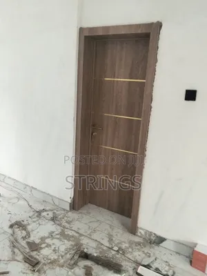 Excellent Gold HDF Door