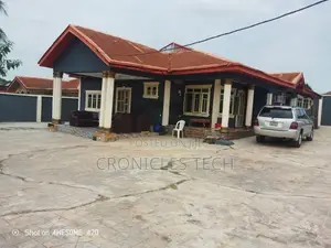4bdrm Bungalow in Ireakari Estate, Akala Express for sale