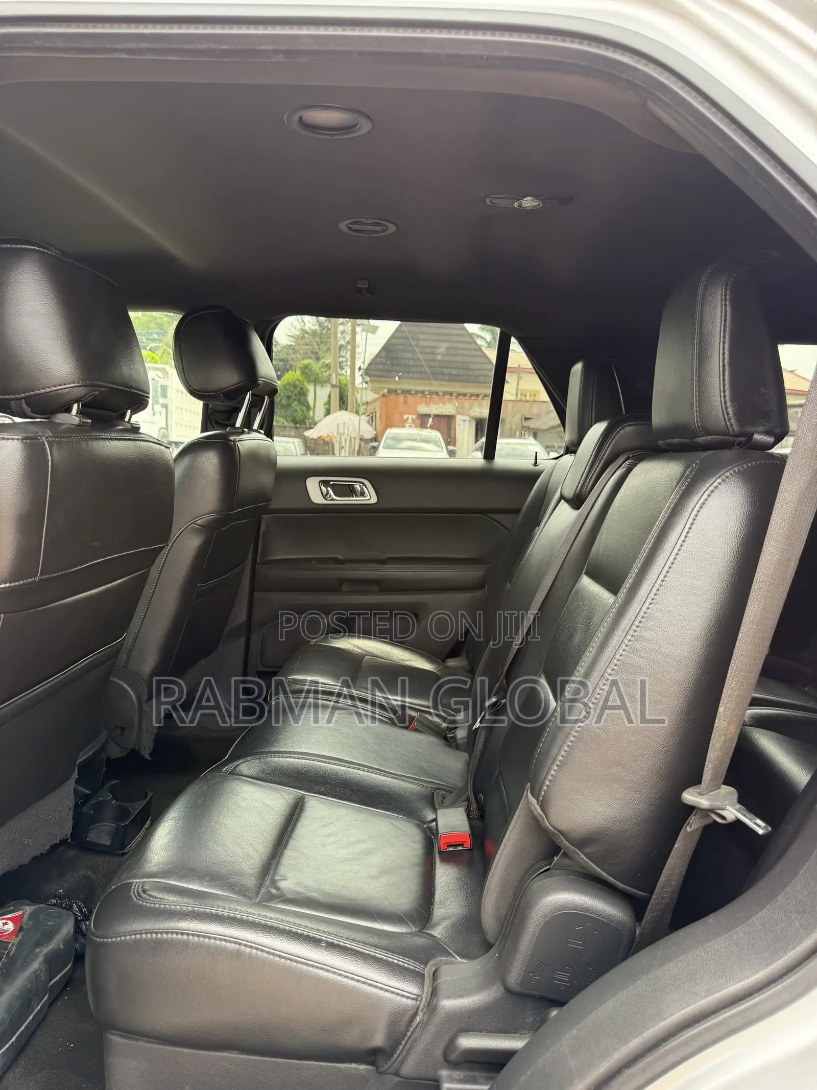 Ford Explorer XLT 4dr 4x4 (3.5L 6cyl 6A) 2011 Silver