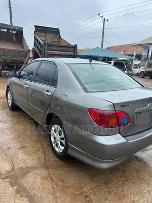 Toyota Corolla 2005 Gray