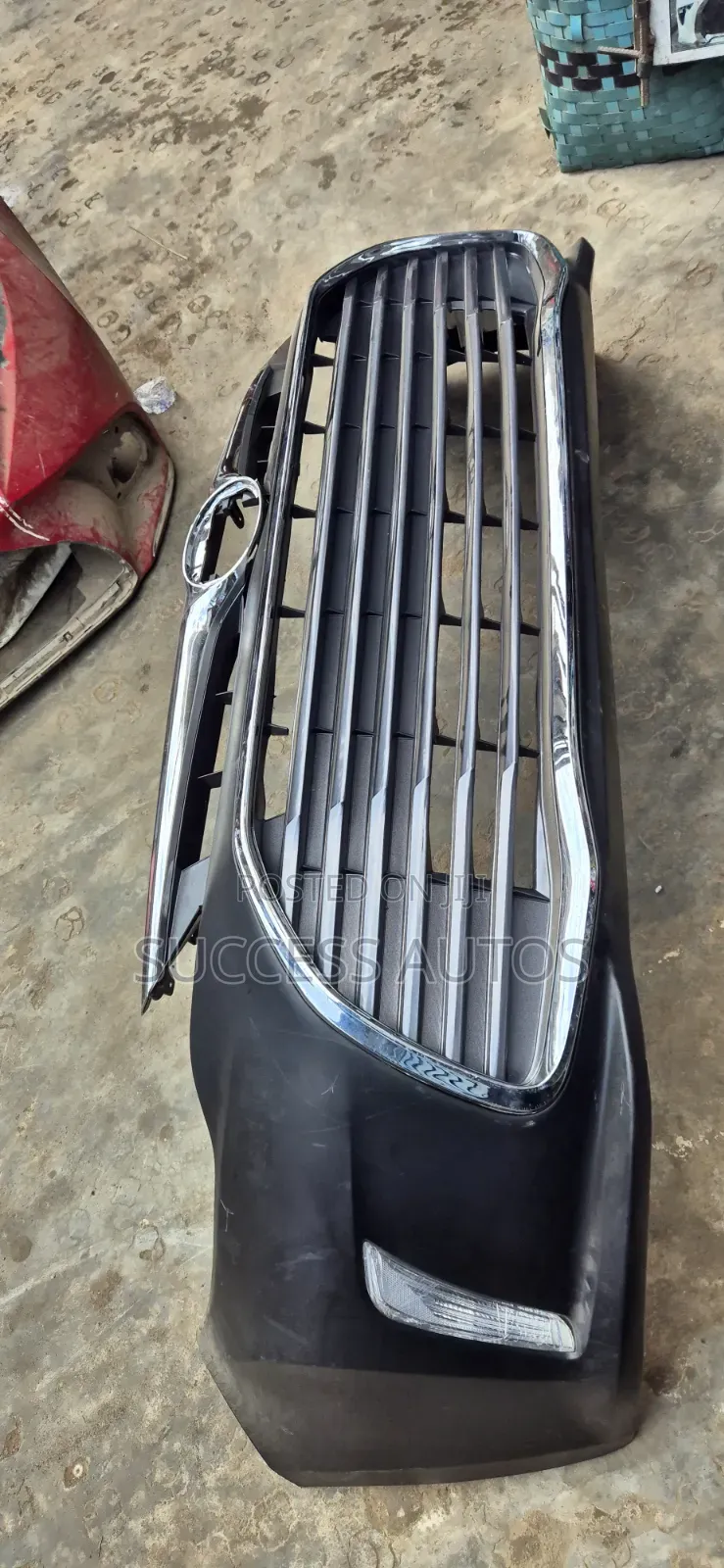 Complete Front Bumper Avalon 2018