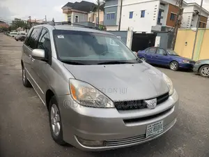 Toyota Sienna XLE Limited FWD (3.3L V6 5A) 2004 Silver