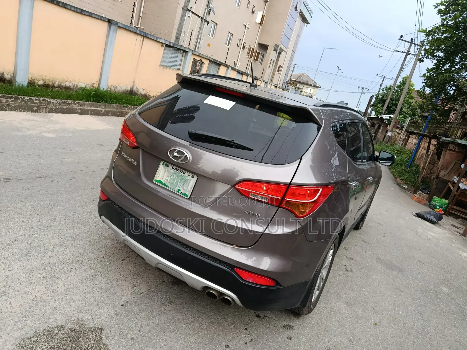 Hyundai Santa Fe 2014 Brown