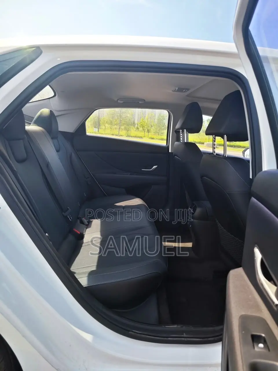Hyundai Elantra 2025 White