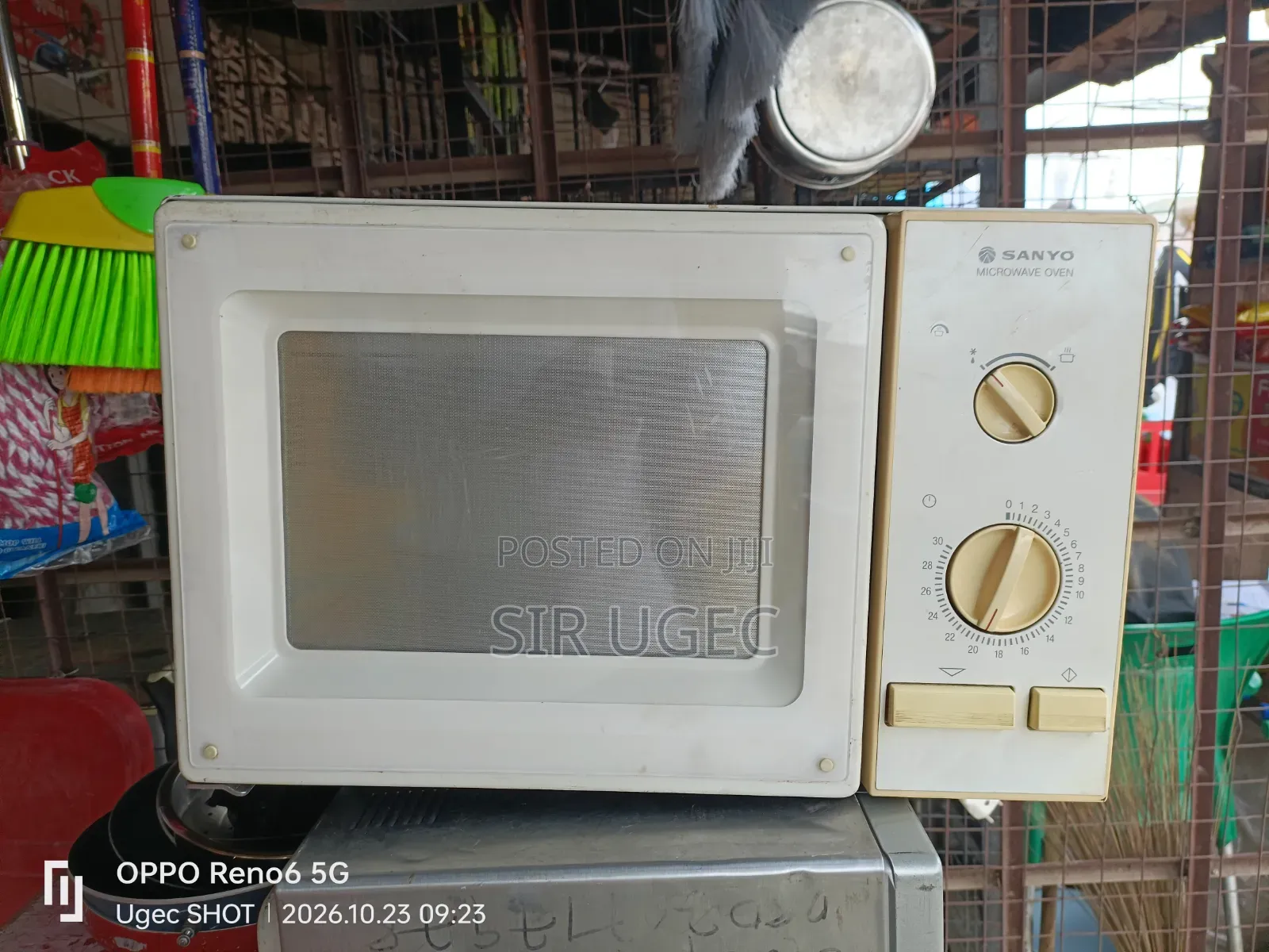 Microwave Oven