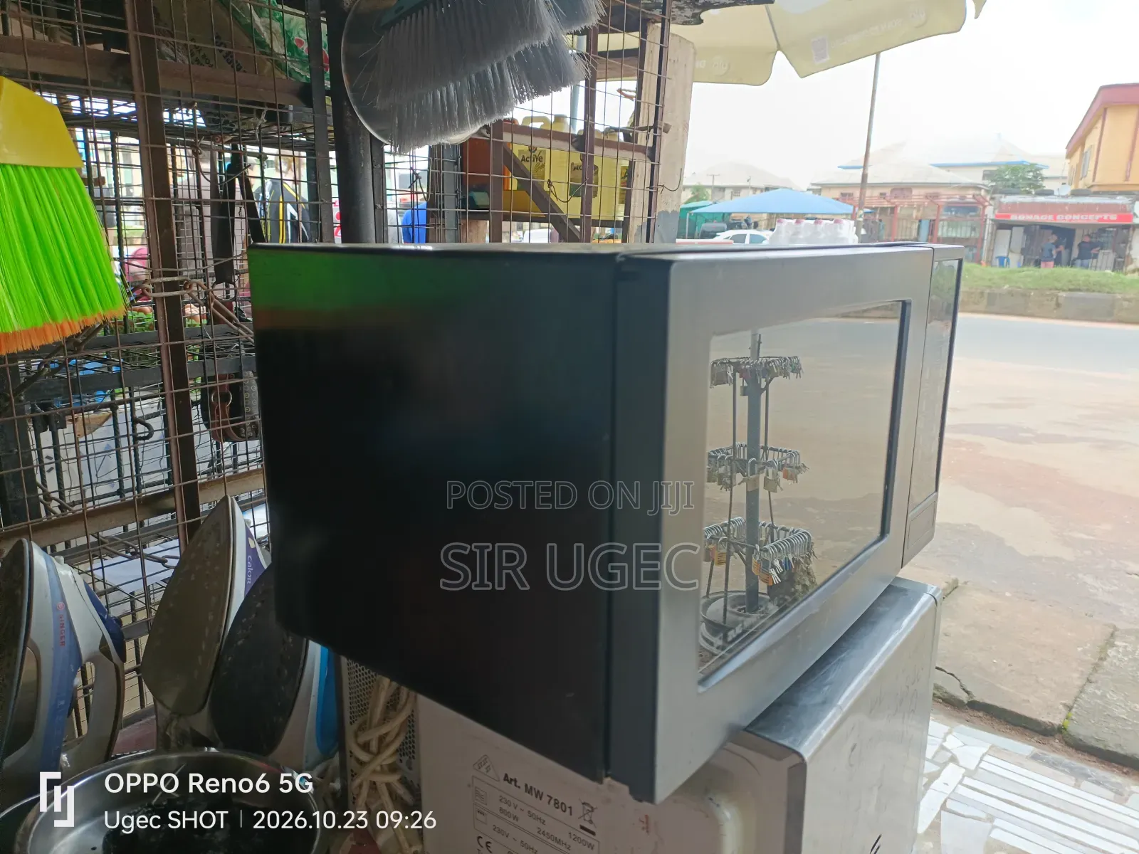 Microwave Oven