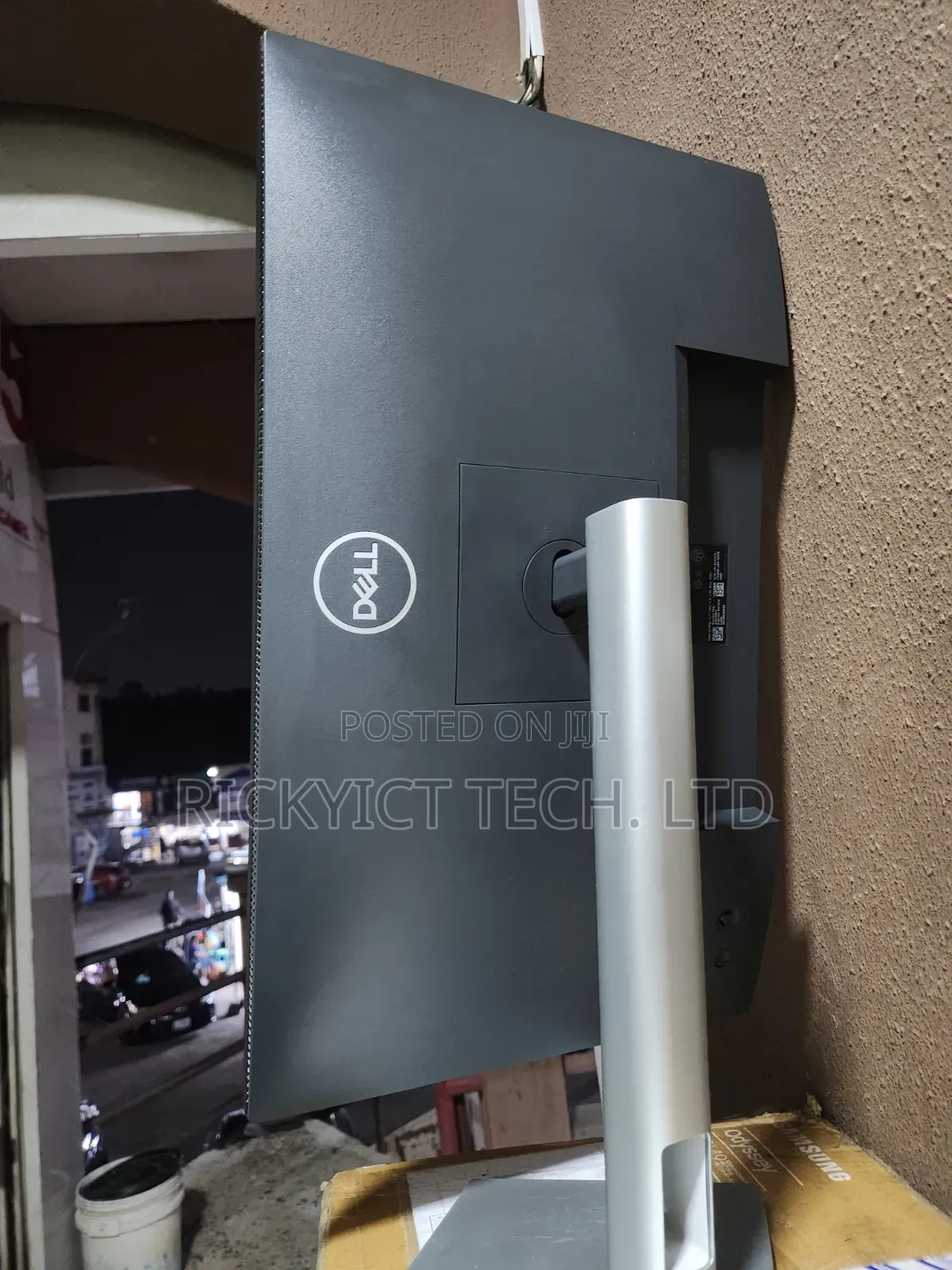 Dell Monitor