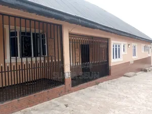 2bdrm Apartment in Bako, Apata for rent