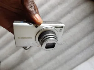 Canon Digital Photo & Video Camera for Vintage & Passport Snapping