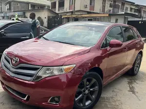 Toyota Venza 2010 Red