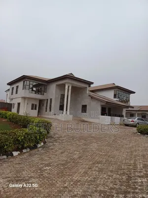 5bdrm Duplex in Benin City for sale