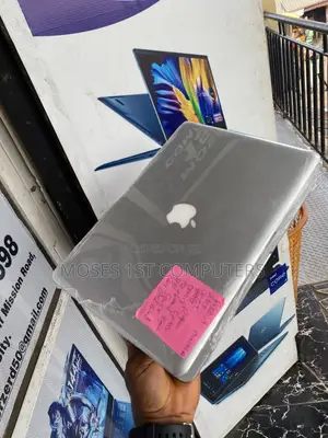 New Laptop Apple MacBook 2012 8GB Intel Core i5 HDD+SSD 500GB