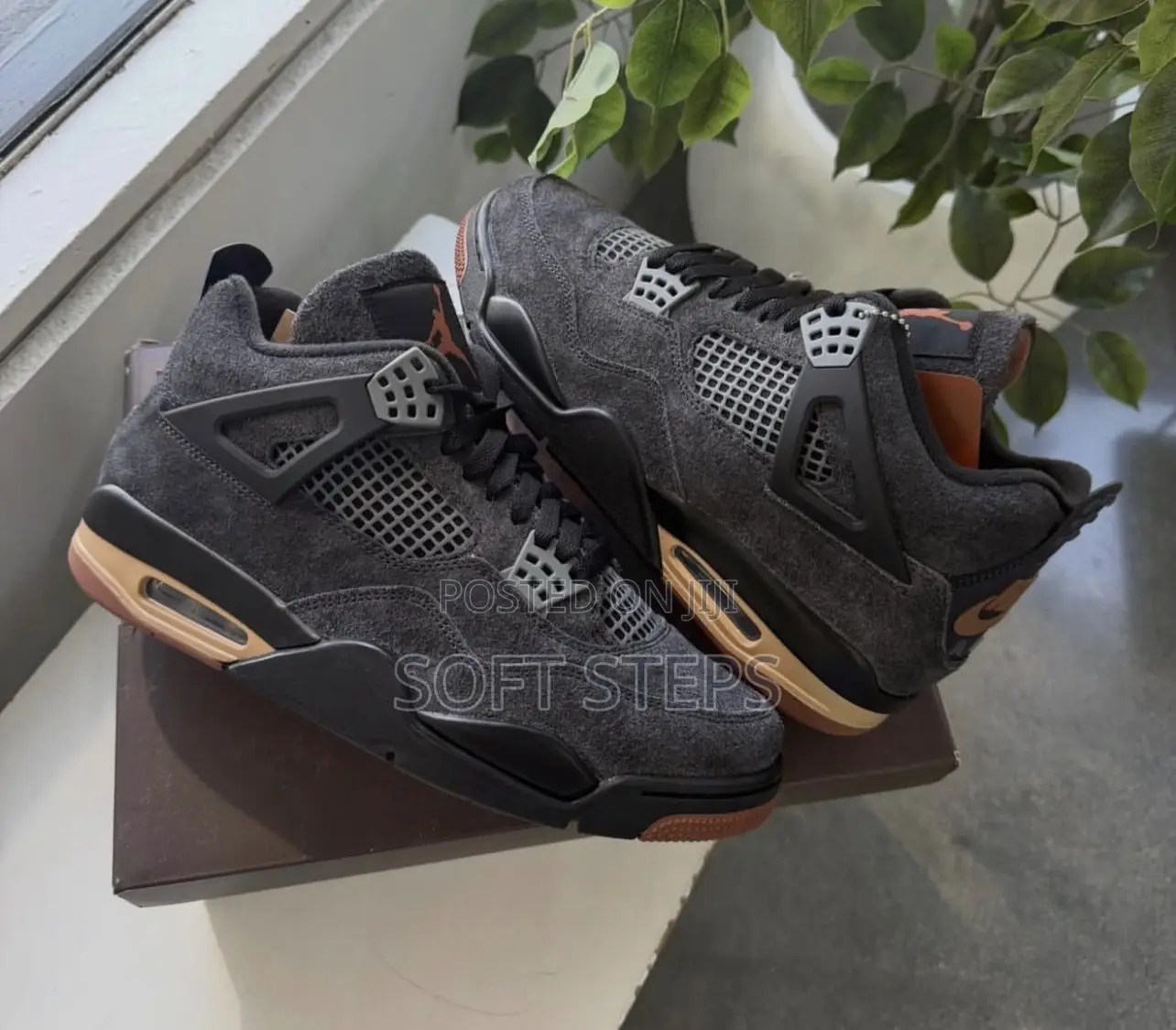 Air Jordan 4 Retro "London"