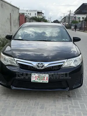 Toyota Camry LE 4dr Sedan (2.5L 4cyl 6A) 2012 Black