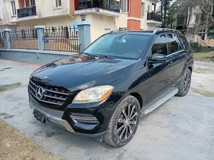 Mercedes-Benz M Class 2015 Black