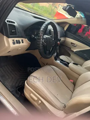 Toyota Venza V6 AWD 2010 Blue