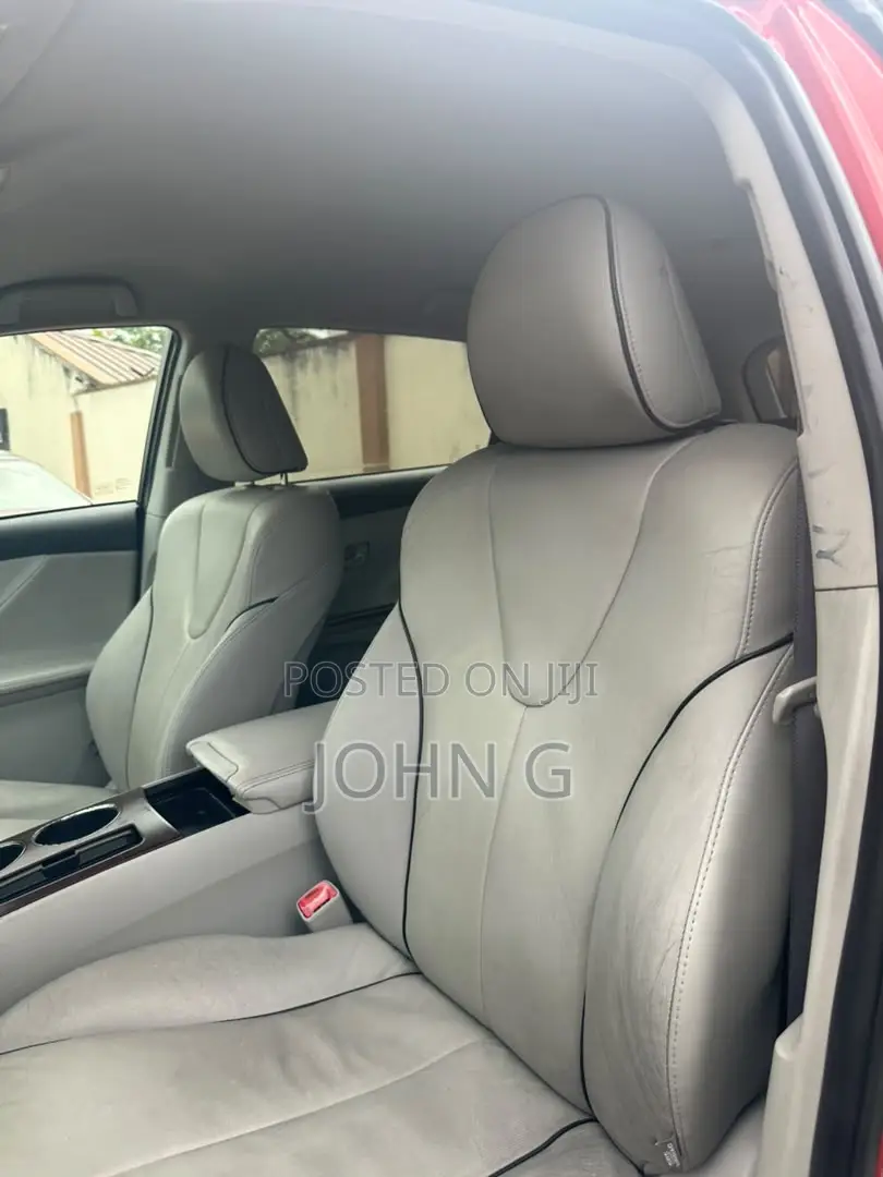 Toyota Venza V6 2009 Red
