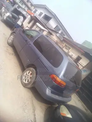 Toyota Sienna 2000 Gray