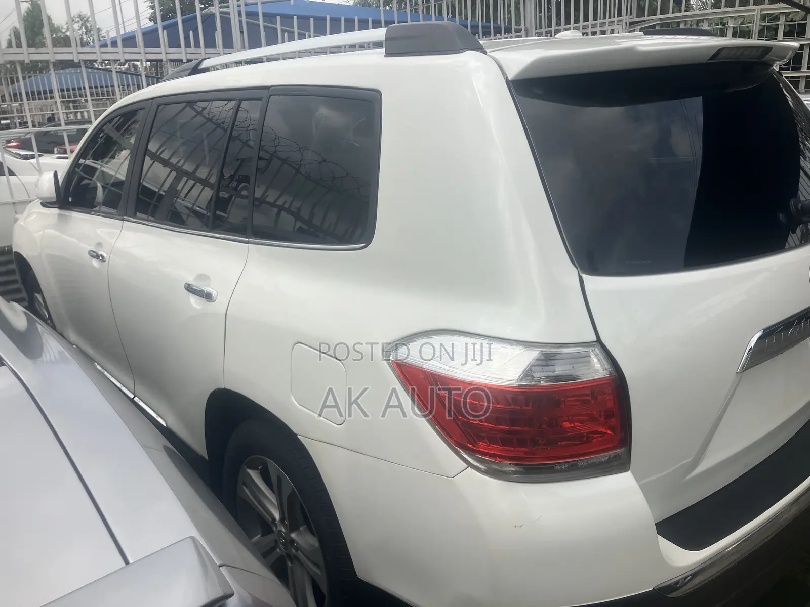 Toyota Highlander Limited 2012 White