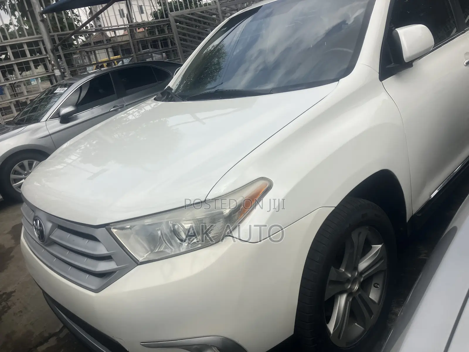 Toyota Highlander Limited 2012 White
