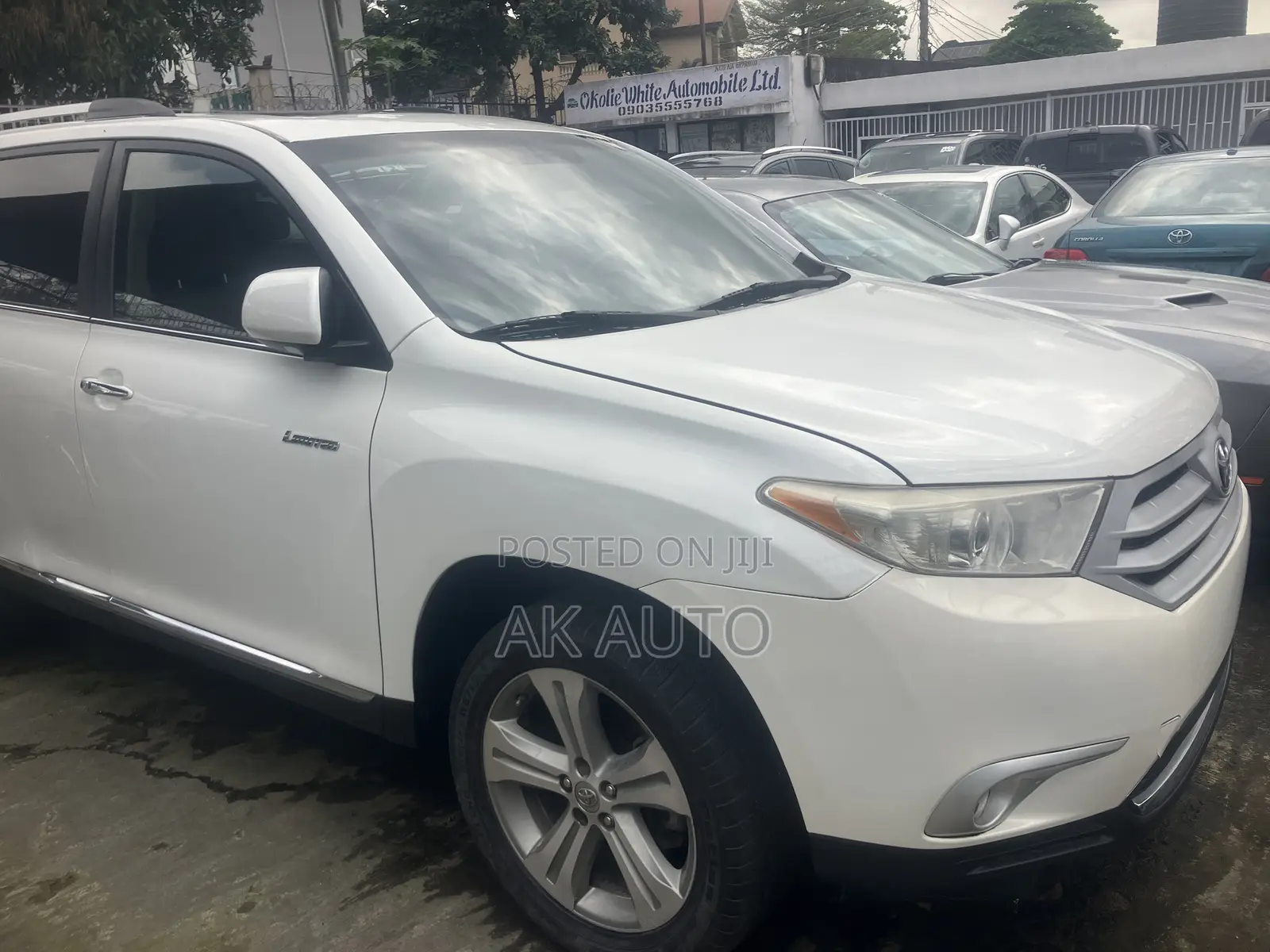 Toyota Highlander Limited 2012 White