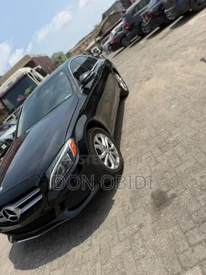 Mercedes-Benz C300 Luxury 4dr AWD 4Matic Sedan (2.0L 4cyl 7A) 2015