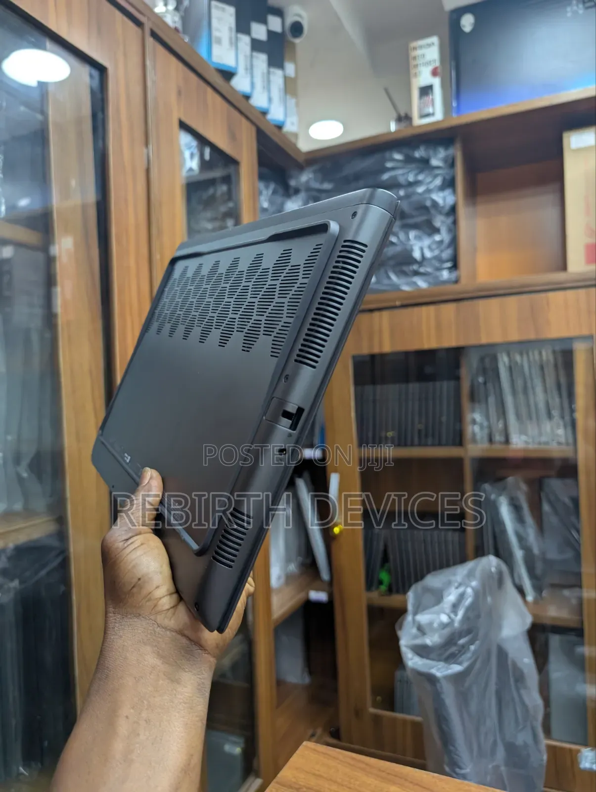 Laptop Dell Alienware Aurora 16 16GB Intel Core Ultra 7 SSD 1T