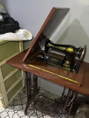 Manual Sewing Machine
