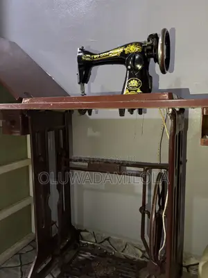 Manual Sewing Machine