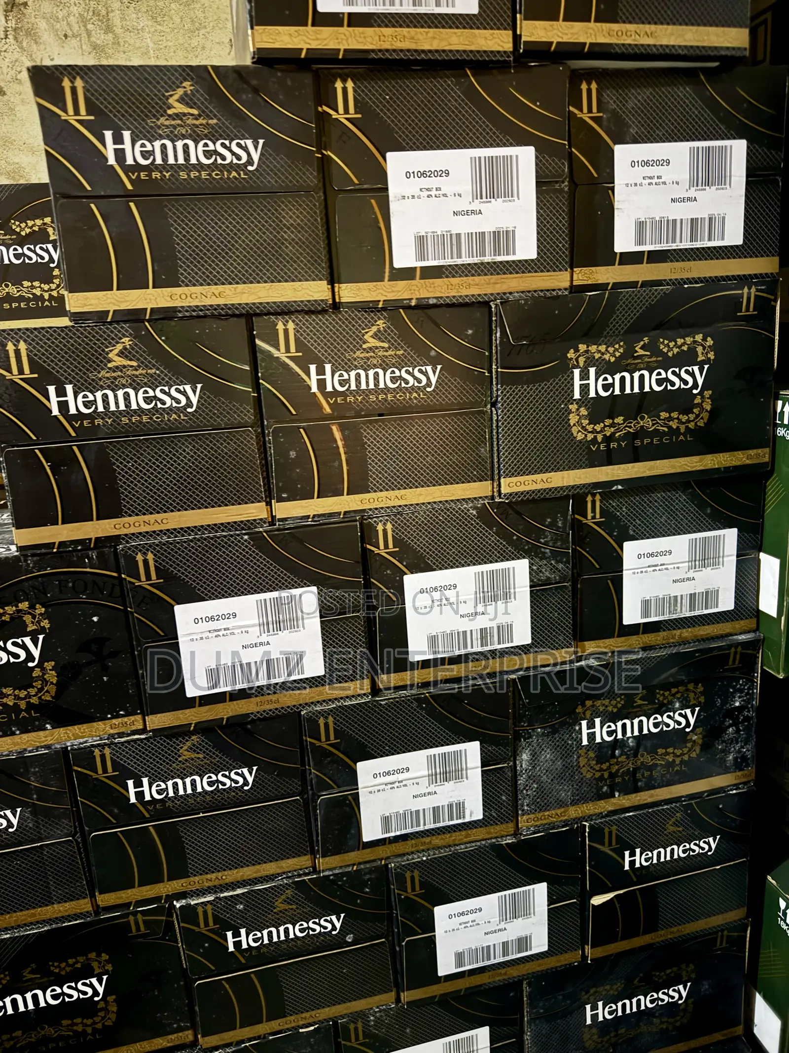 Hennessy VS Small Size