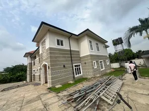 4bdrm Duplex in Onikoko Close, Agodi for rent