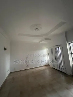 4bdrm Duplex in Onikoko Close, Agodi for rent