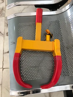 Universal Vehicle Security Wheel Clamp