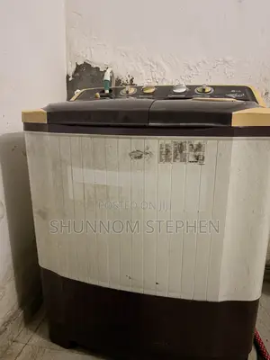 Twin Tub Washing Machine