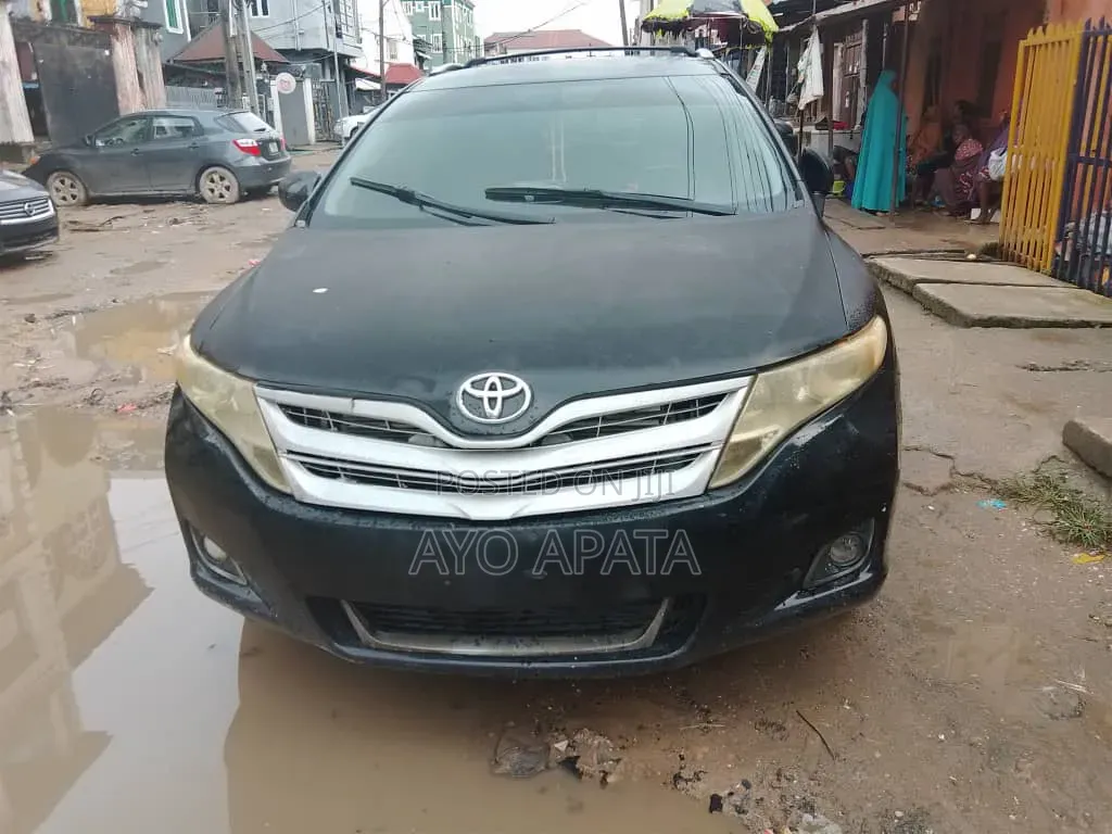 Toyota Venza 2010 Black