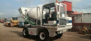 Self Loading Concrete Mixer. 4m3