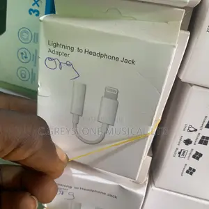 iPhone to Jack Adapter Converter