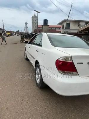 Toyota Camry 2005 White
