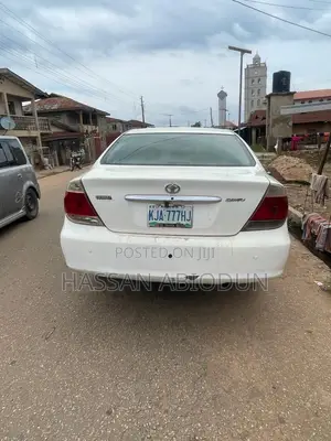 Toyota Camry 2005 White